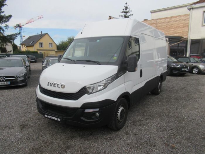 Iveco Daily 35S17 HI MATIC 170 CH L2H2 1ERE MAIN FRANCE TVA RECUPERABLE 27900 euros