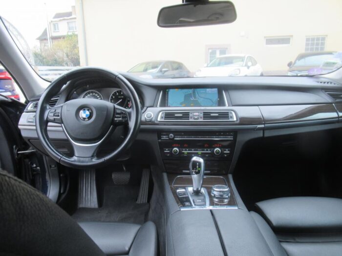 BMW Série 7 740 LI LUXE 320 CH ORIGINE FRANCE – Image 12